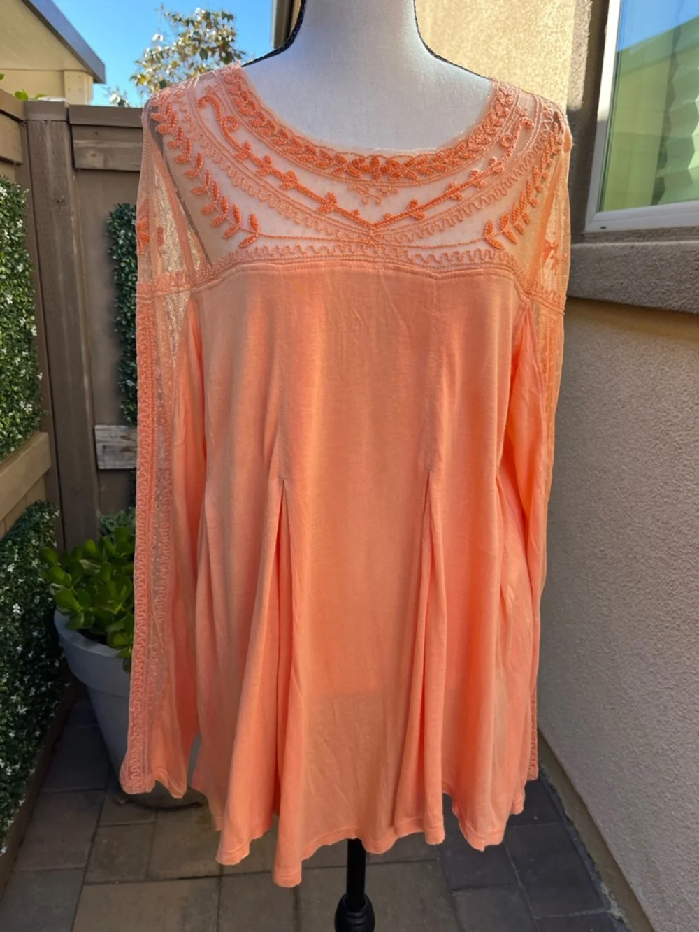 Retro Free People Peach Embroidered Boho Tunic Top 100% rayon